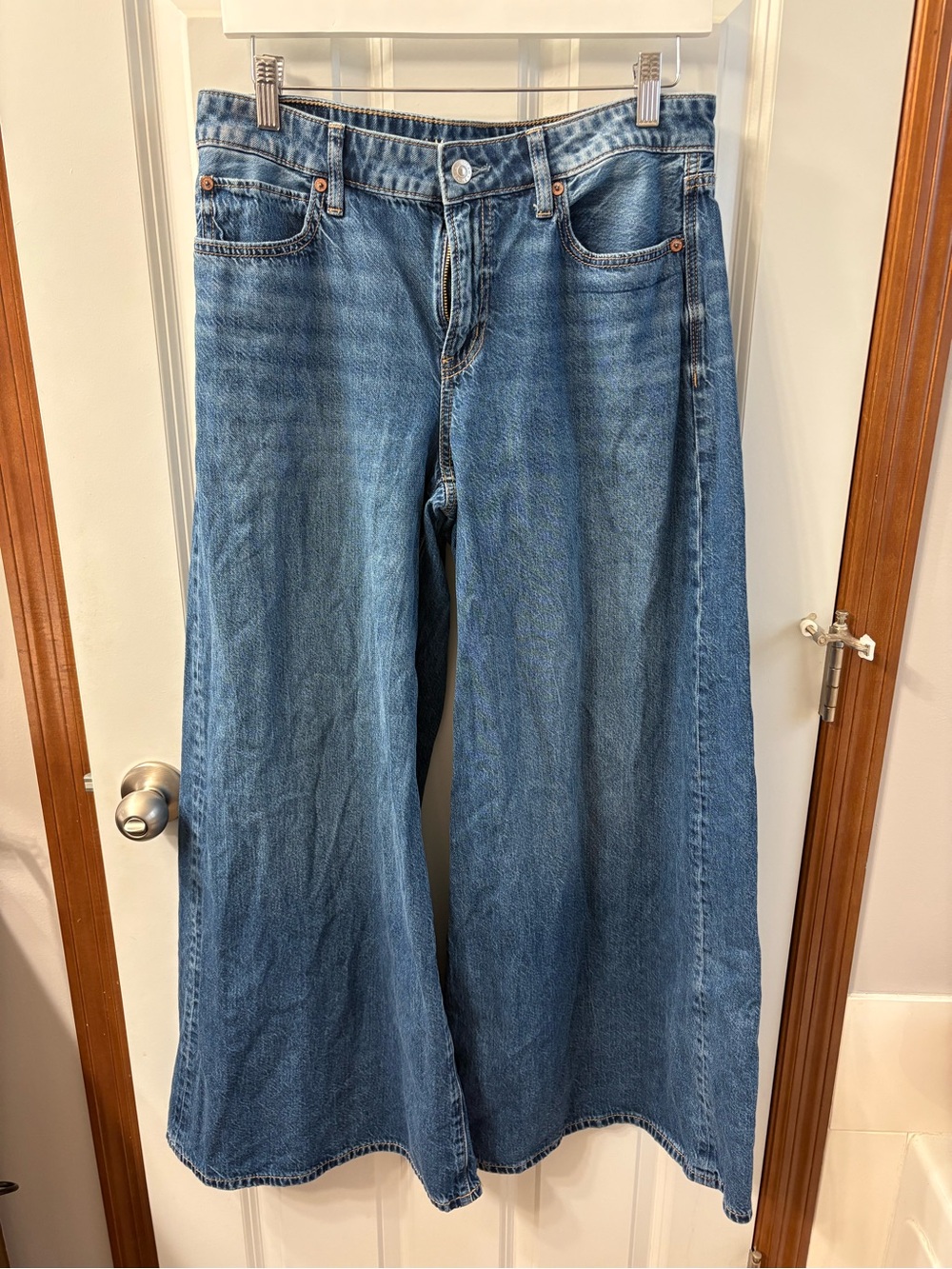 American Eagle Wide Leg Blue Denim Jeans - Women's